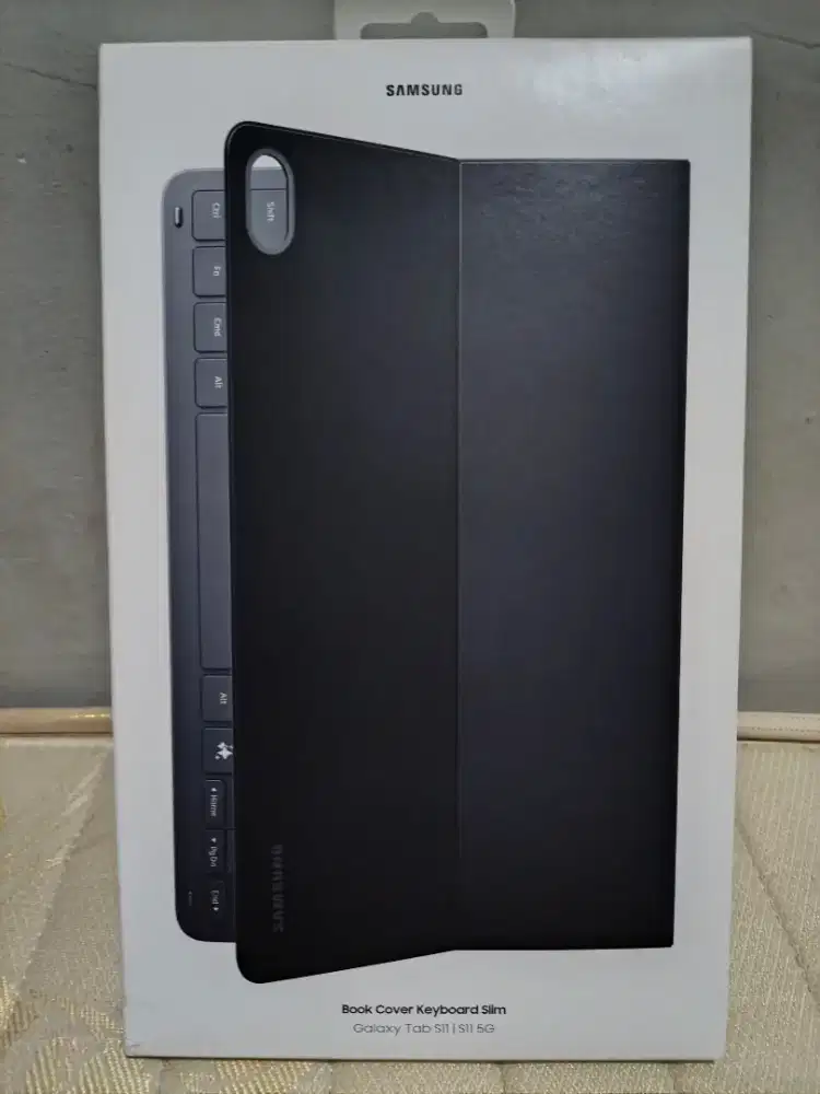 Book cover(keybord cover)ORI bawaan samsung tab s11 BARU segel utuh