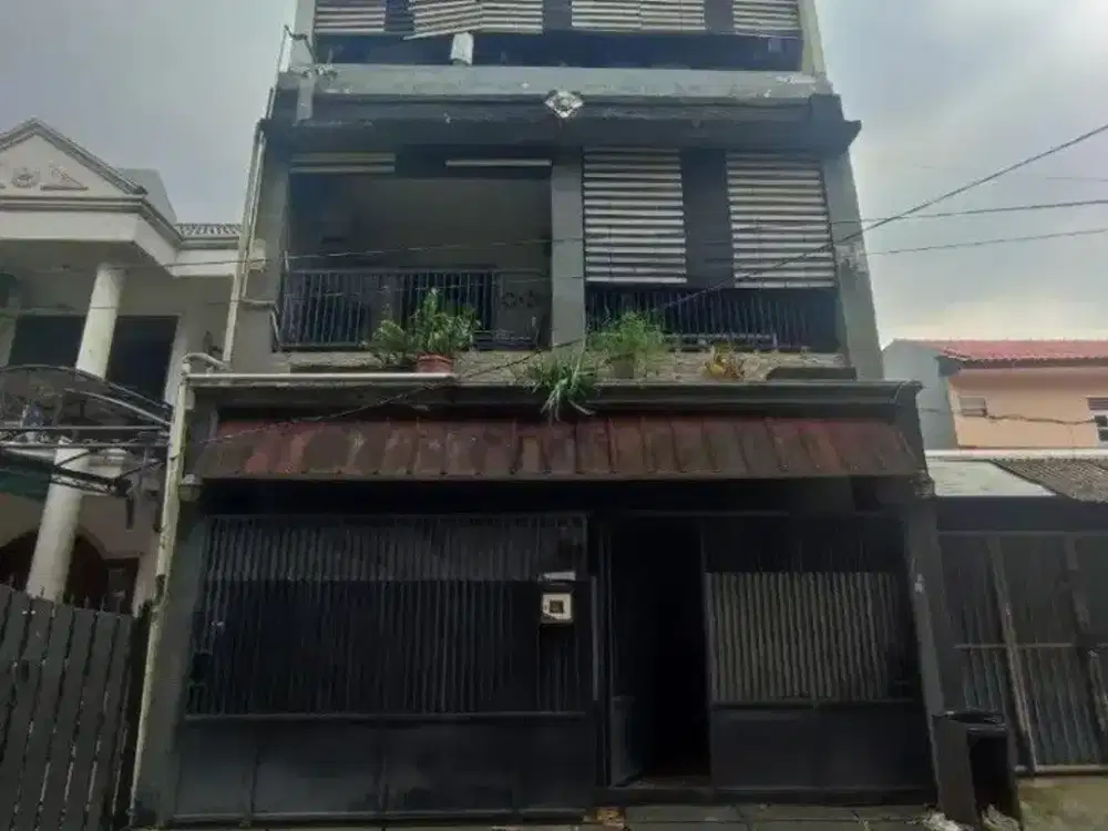 Rumah Malaka Duren Sawit 3 Lantai Siap Huni Jalan 2 Mobil Asri