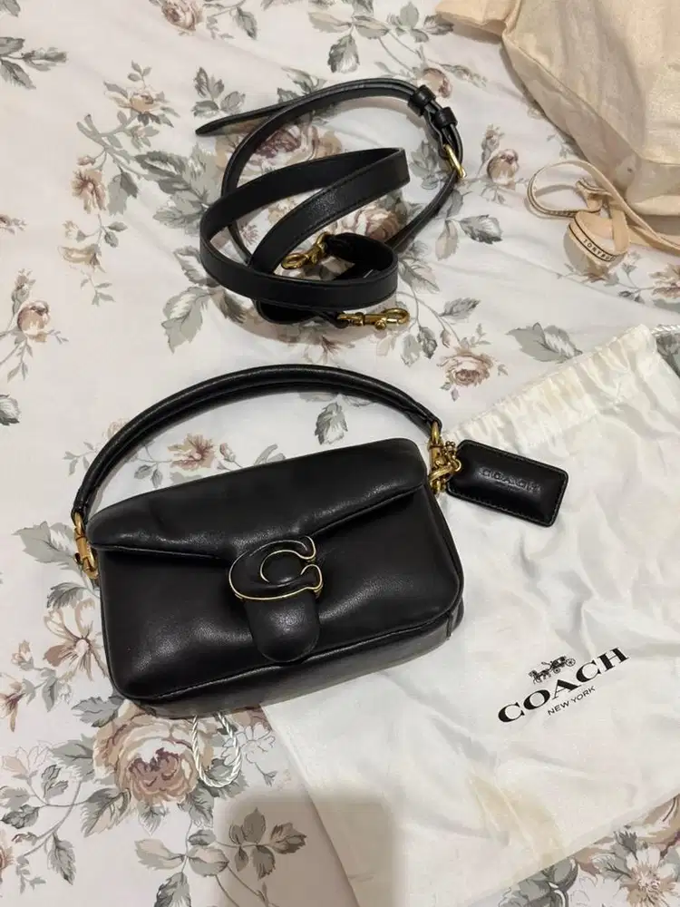 Coach Pillow Tabby Black 18 Authentic tas branded preloved second