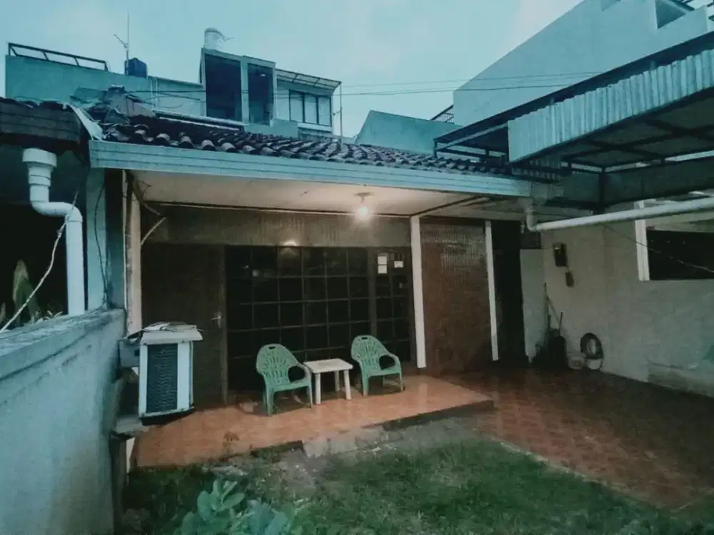 Dijual Rumah 2 Lantai di Puri Indah Jakarta Barat
