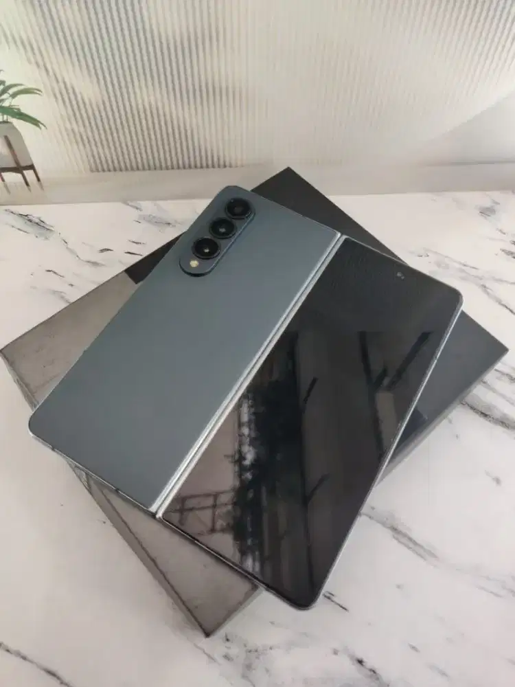 Samsung Z fold 4 ram 12/256 resmi sein