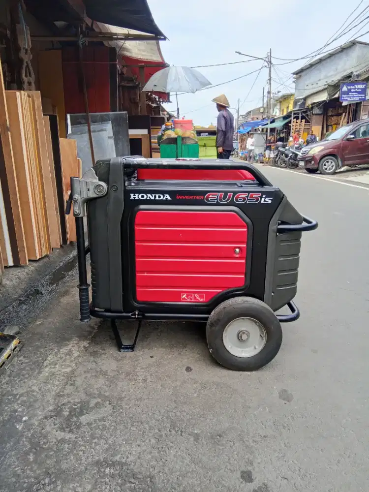 Genset Silent Honda EU65is