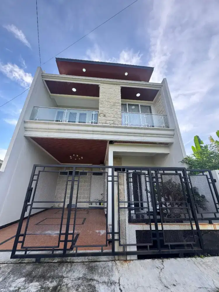 Rumah disewakan semarang barat manyaran kawasan mewah tenang