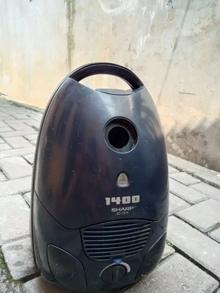 Sharp vakum cleaner