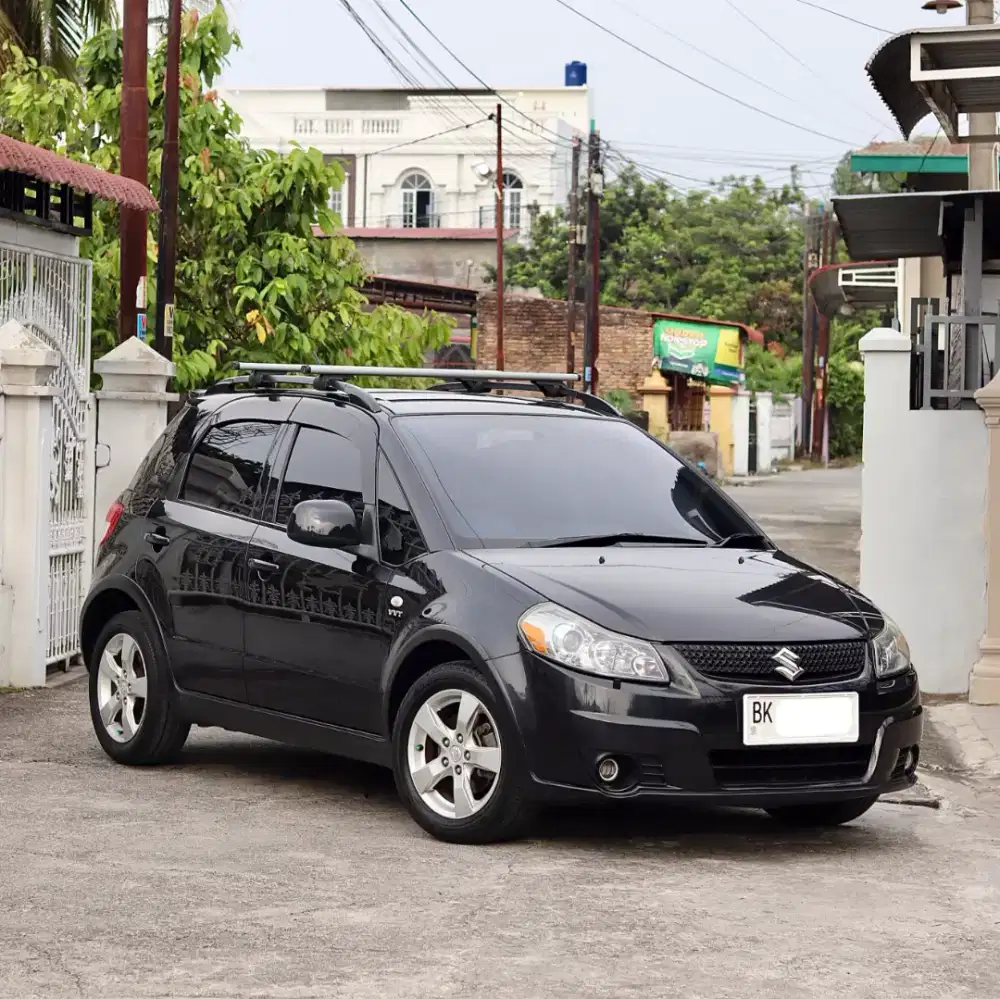 SUZUKI SX4 1.5 X-OVER M/T 2011 ISTIMEWA