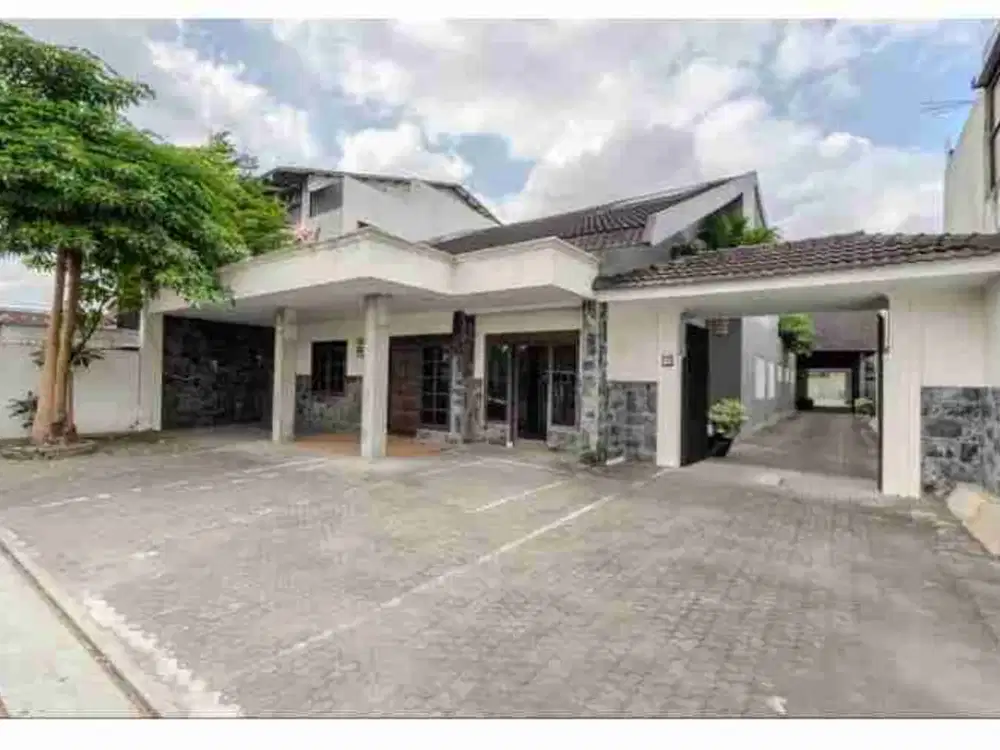 Disewakan rumah halaman luas Tegalrejo Yogyakarta dekat tugu Jogja