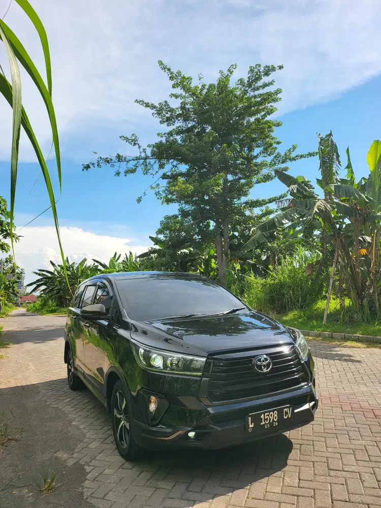 [Gress Mobil Kutisari]Innova Venturer Diesel AT Tahun 2021 Surat Baru