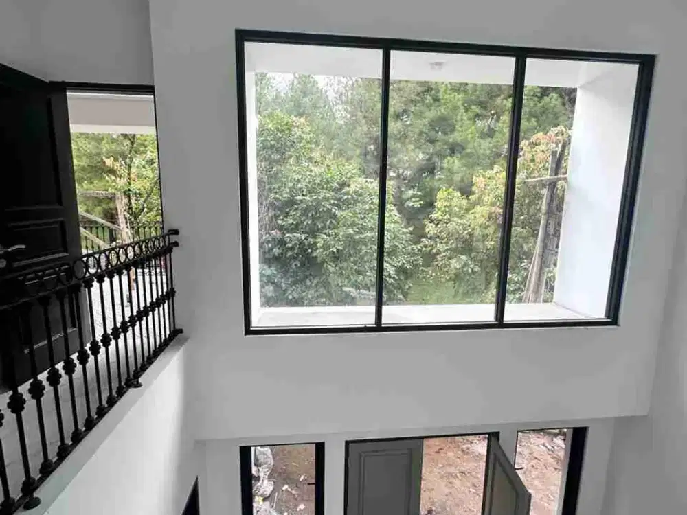 Di jual Rumah Siap Huni di Sentul city.Minimalis. strategis