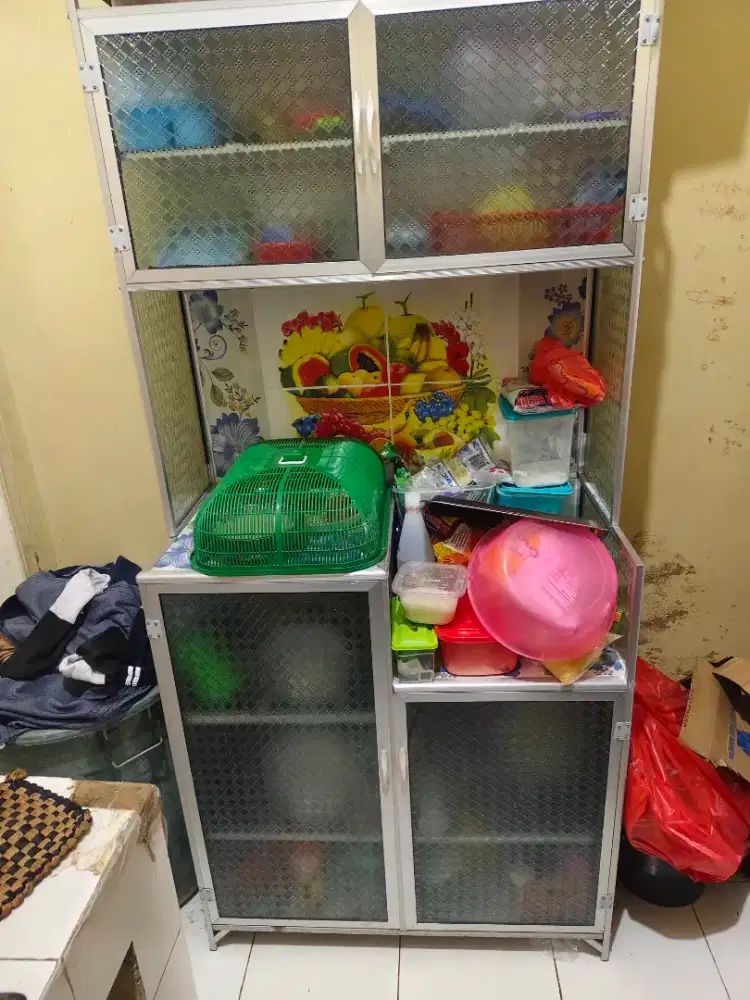 Rak piring dua pintu