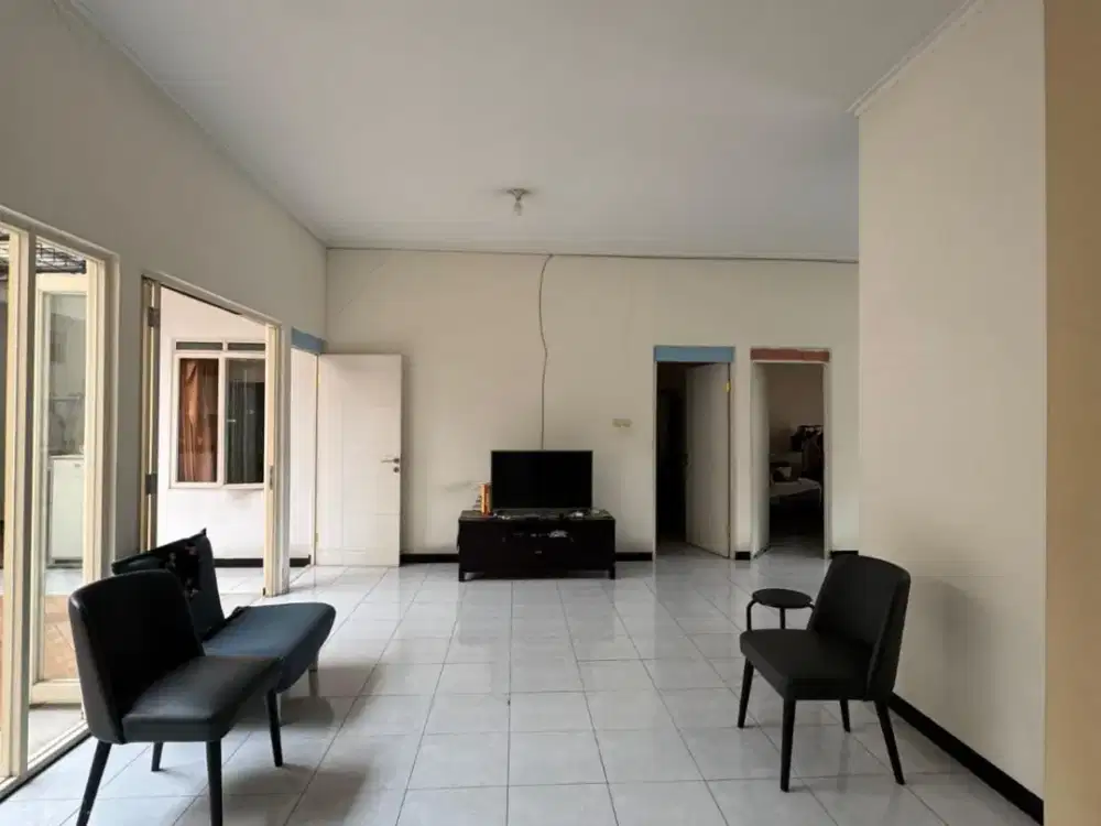 Dijual Rumah di Taman Holis Indah Bandung Terawat