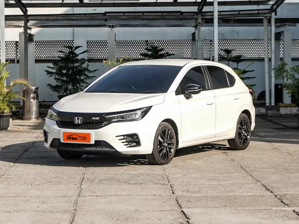 Honda City RS Hatchback Matic 2022 putih genap