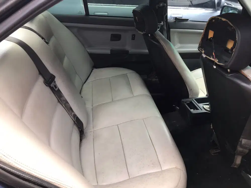 BMW 320i 1994 Bensin