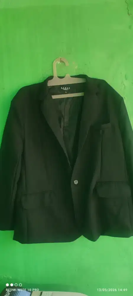 Style jas + celana + kemeja + sepatu