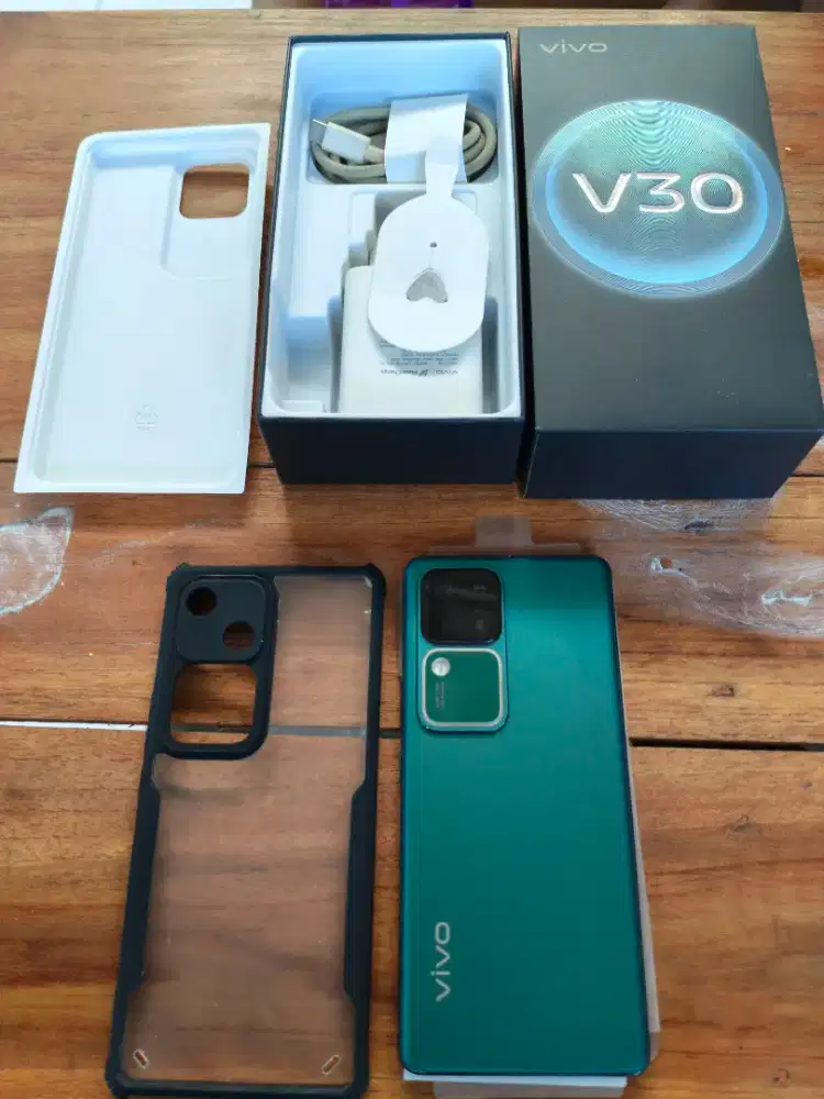 Vivo V30 5G 8/256gb full ori