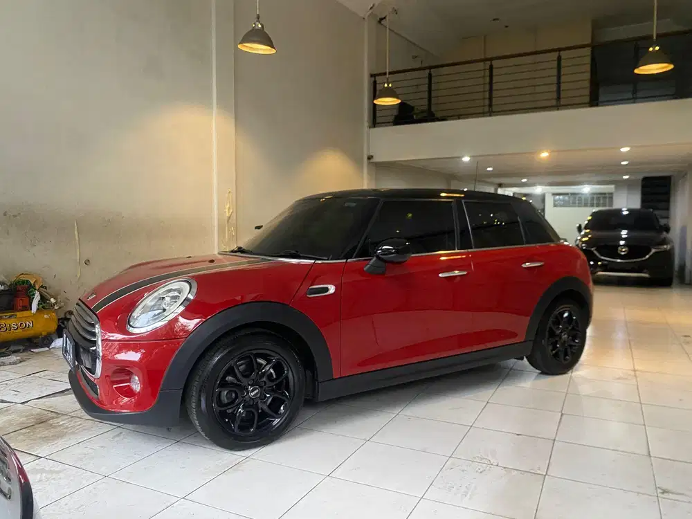 Mini Cooper S 1.5 5 Doors 40rb Mills