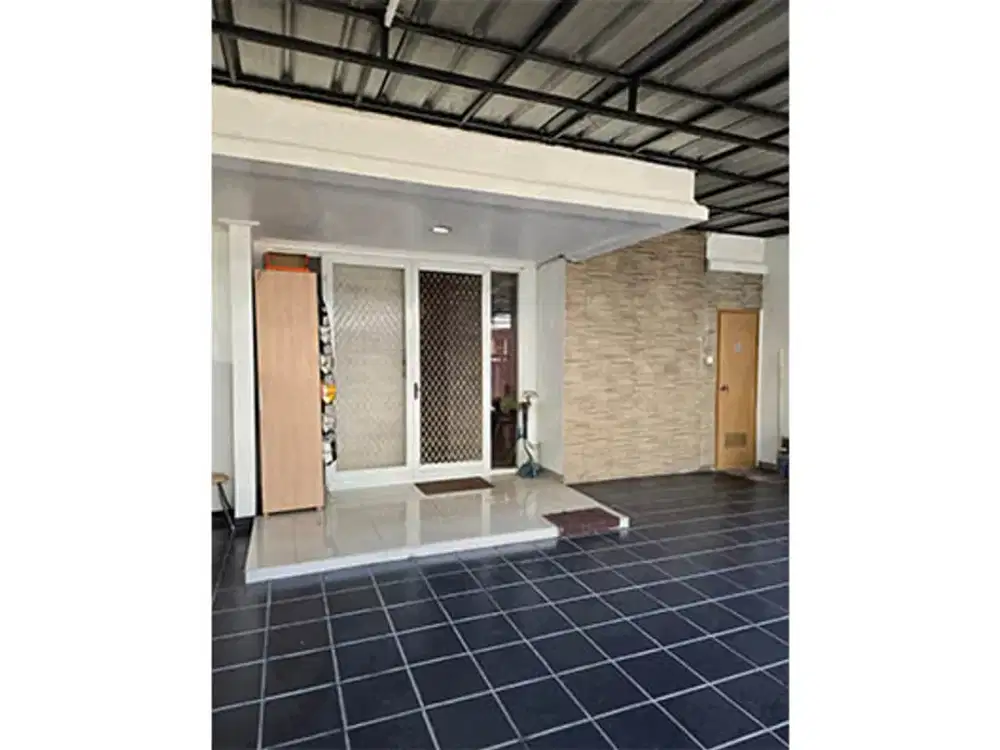 Rumah Janur Elok, Kelapa Gading