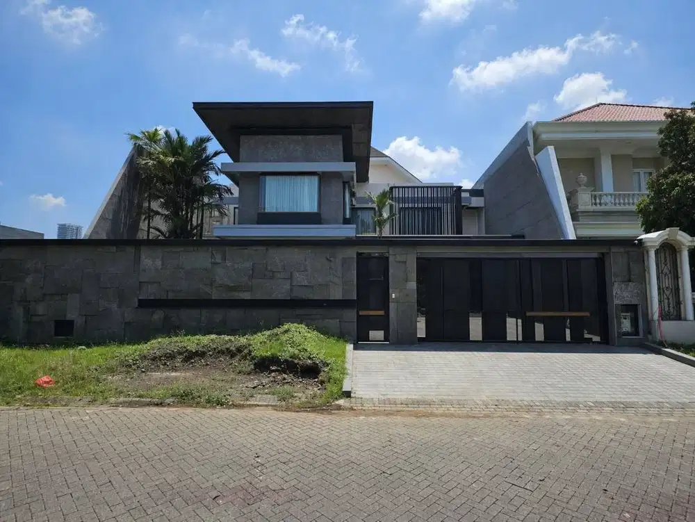 RUMAH SANGAT MEWAH DI BDG