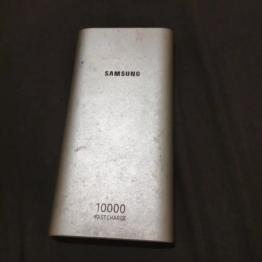 Di jual Powerbank Samsung 10.000 MAH, Fast Charging bekas