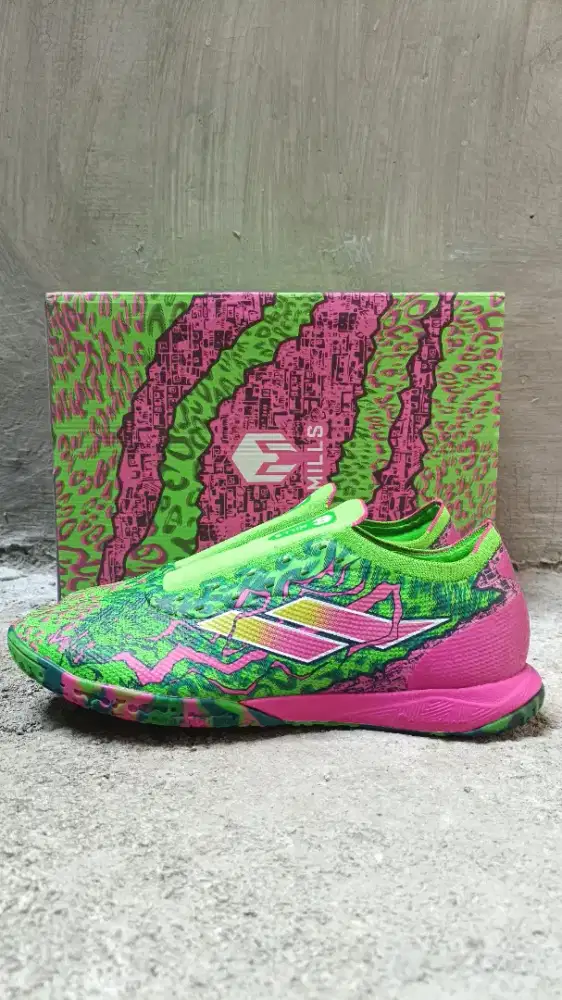 Mills Xyclops WildBlast RS