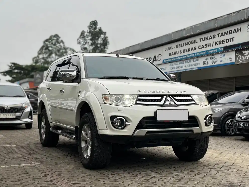 CASH TERMURAH!! MITSUBISHI PAJERO SPORT DAKAR DIESEL MATIC 2014 PUTIH,