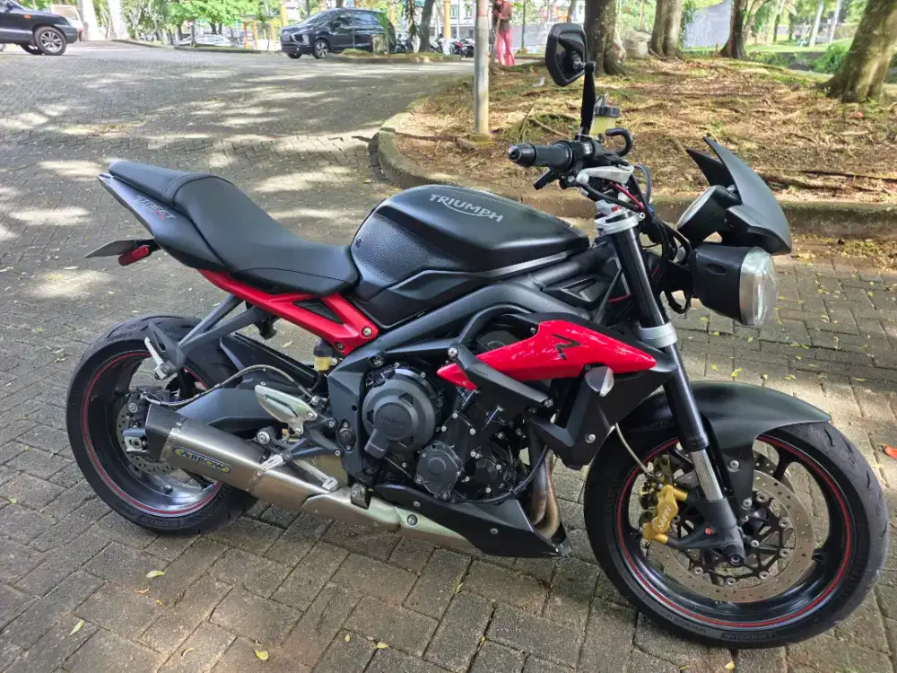 Triumph Street Triple 675R