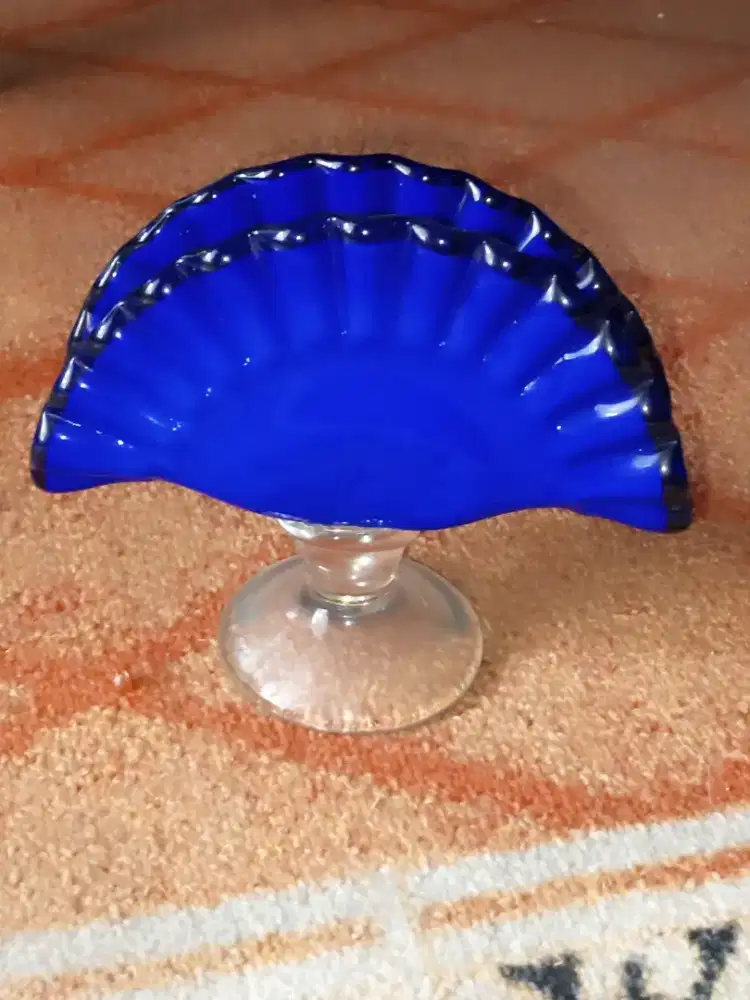 Tempat Tissue Dari Keistal Kaca Biru