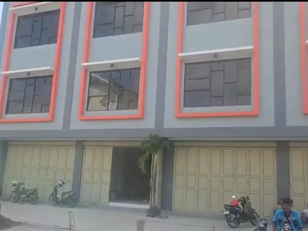 Disewakan Ruko Baru 3 Lantai Strategis Lokasi Serengan,Solo Luas 62m2