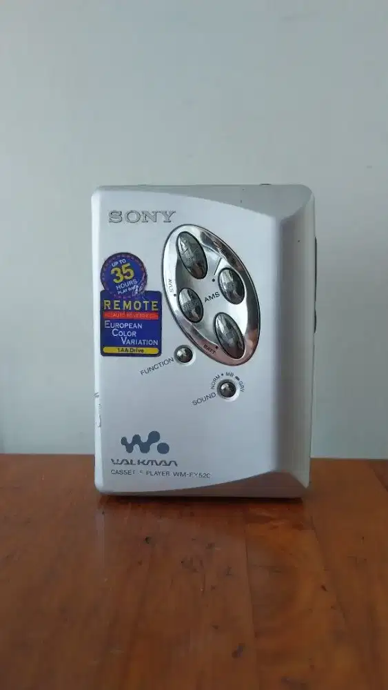 Sony Cassette Walkman WM-EX520 kaset
