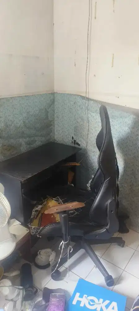 Meja Dan kursi gaming