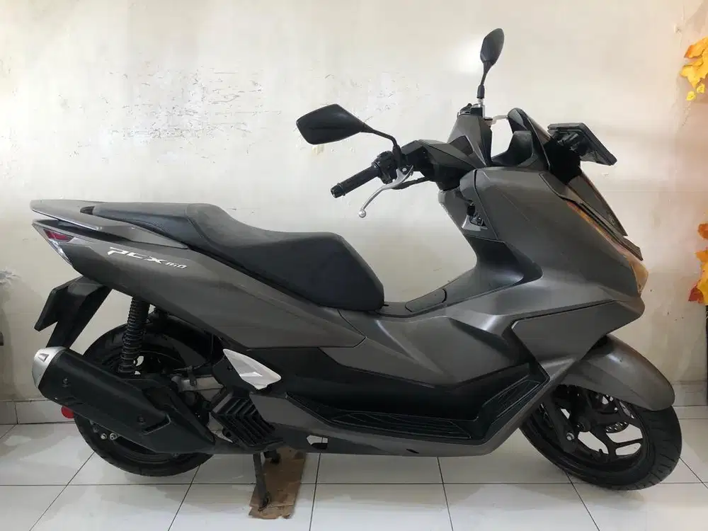 All New PCX 160 CBS 2025 km 5rb!!