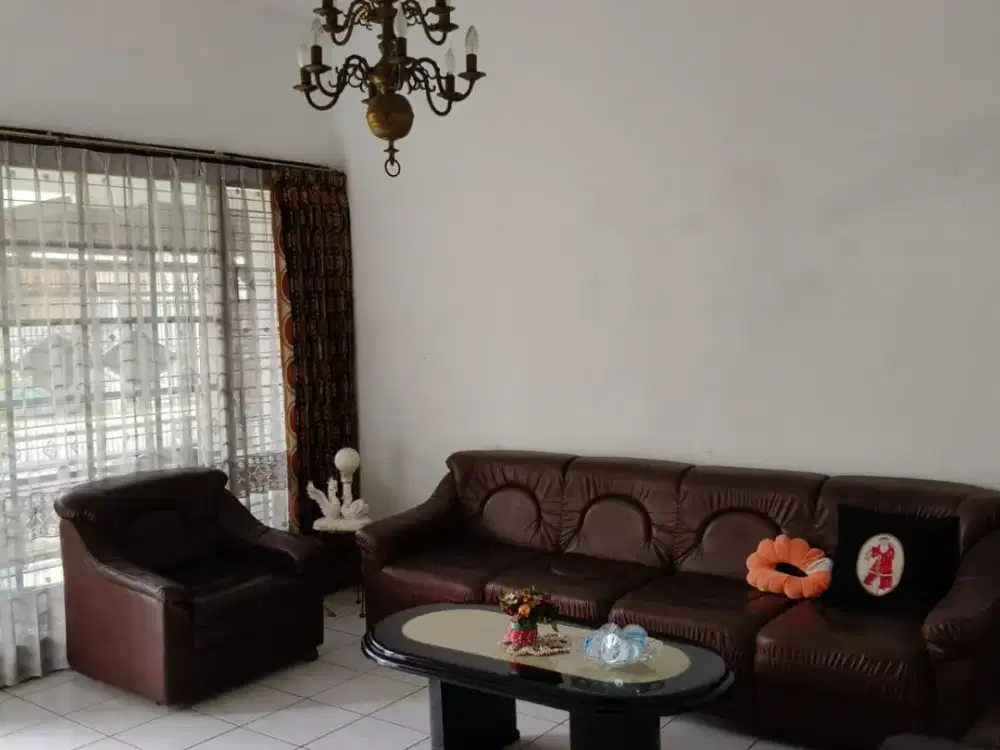 Dijual Rumah Strategid di Area Turangga Bandung