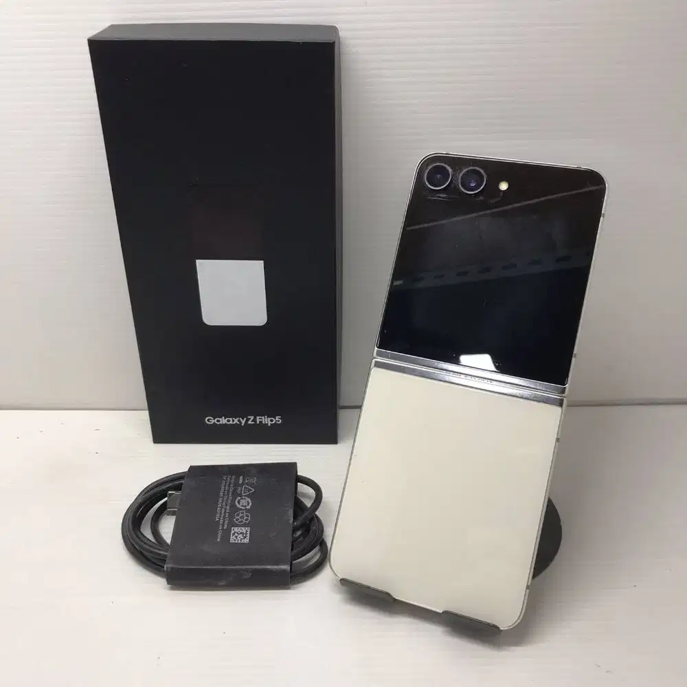 LIKE NEW SAMSUNG GALAXY Z FLIP 5 5G 8/512 CREAM RESMI SEIN FULLSET NO