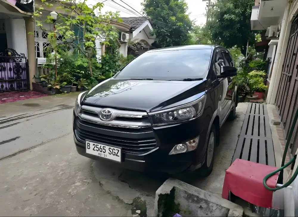 Toyota Kijang Innova Inova Reborn G Manual MT Tahun 2018 Hitam , 2017