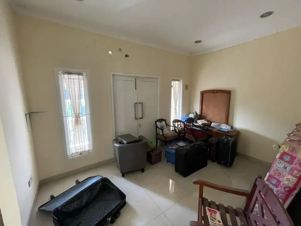 Dijual Rumah Di Bawah Harga Pasar di Rawamangun Murah Luas Dekat Transportasi Umum