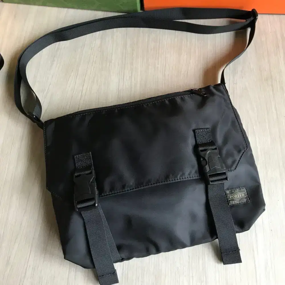 Porter Yoshida messenger bag tas laptop kerja original