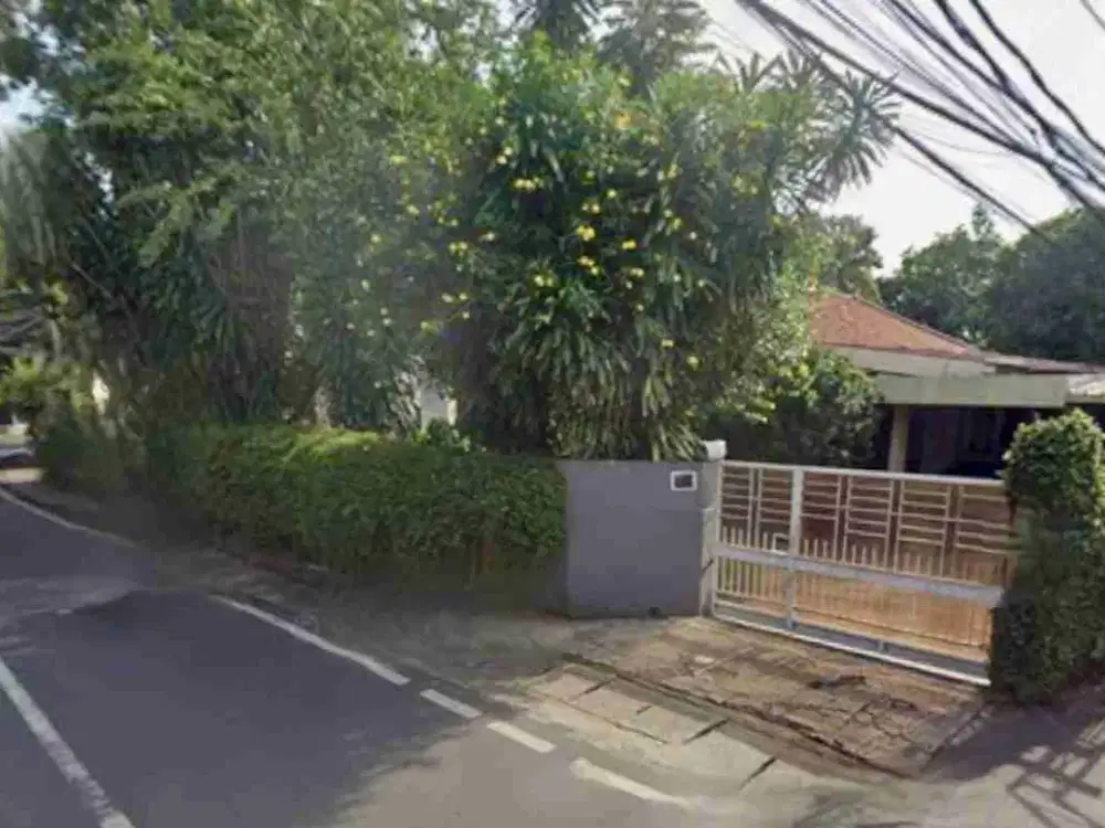 Dijual Rumah Luas Hadap Jalan Raya Dekat  ke Jl. TB Simatupang Jakarta Selatan
