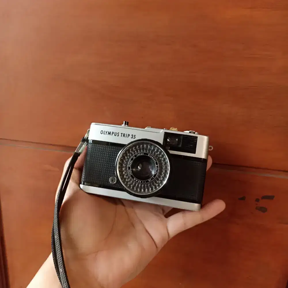 Kamera Analog Olympus Trip 35