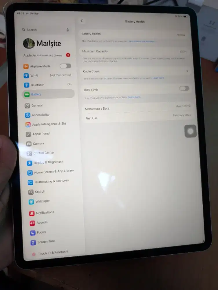 Ipad Air M2 13 Inch 128GB Like New