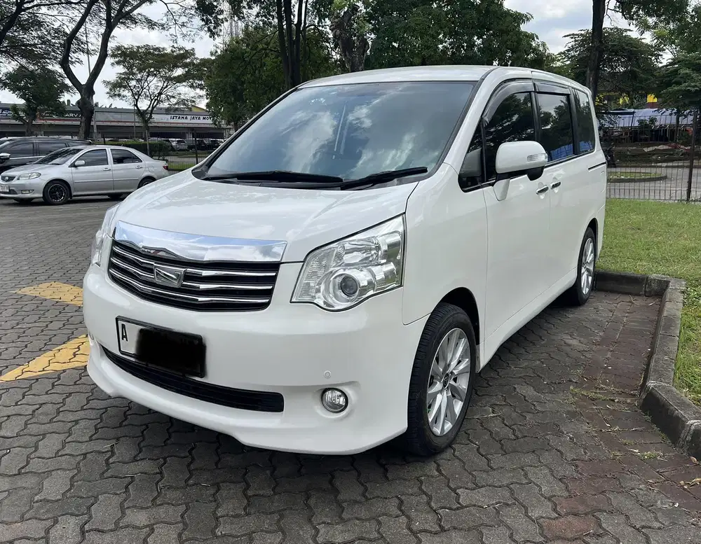 Toyota Nav1 V Limited At 2015 Putih