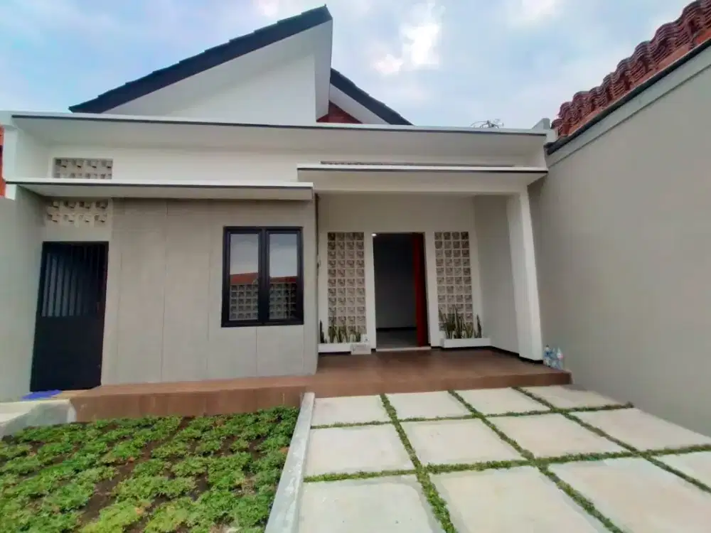 Rumah mewah manyaran murah siap huni dekat toll