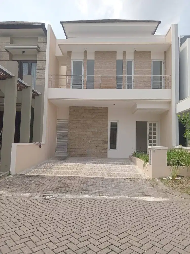 DIJUAL Rumah Baru Gress Royal Residence Cluster Greenwich Wiyung (BB)
