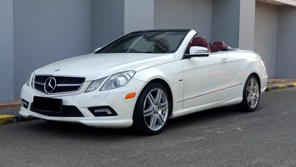 Mercedes benz mercy e250 cabrio amg 2011 putih