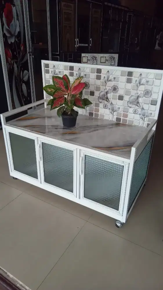 Meja kompor almanium
