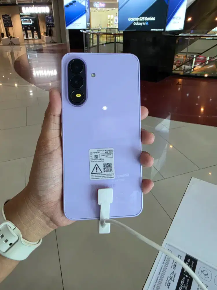 Samsung A37 free TA 45watt cash / credit