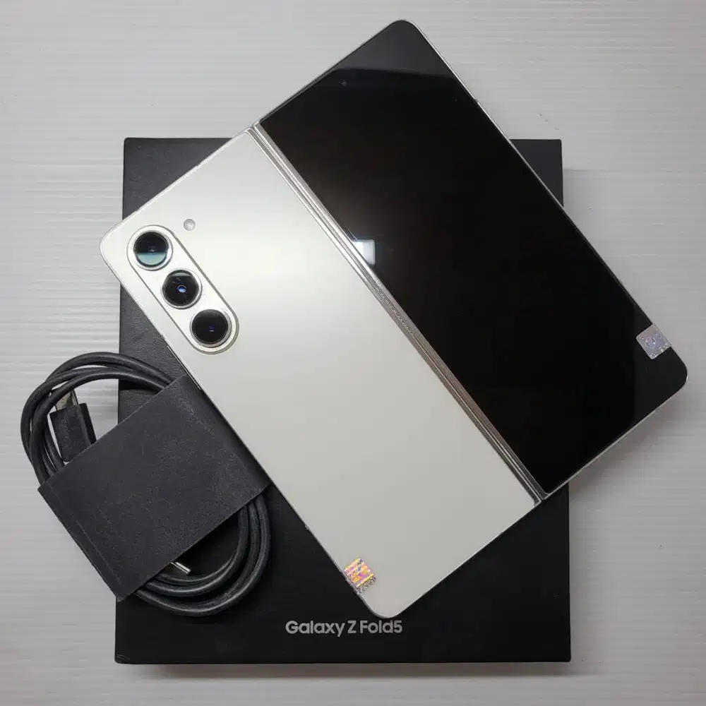 MULUS NO MINUS SAMSUNG GALAXY Z FOLD 5 5G CREAM 12/2565 FULLSET