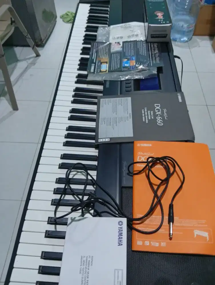 PIANO DIGITAL YAMAHA DGX 660B KEYBOARD HAMMER TUT 88X DGX660 DOS ALLIN
