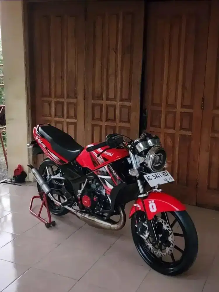 KAWASAKI NINJA SS ASLI WARNA MERAH FERARRI THN 2014 PLAT AG