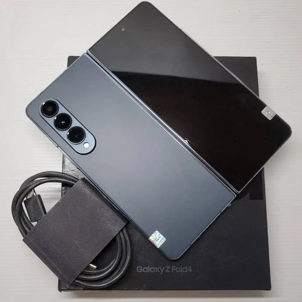SAMSUNG GALAXY Z FOLD 4 5G 12/256 GRAYGREEN FULLSET SEIN NO MINUS