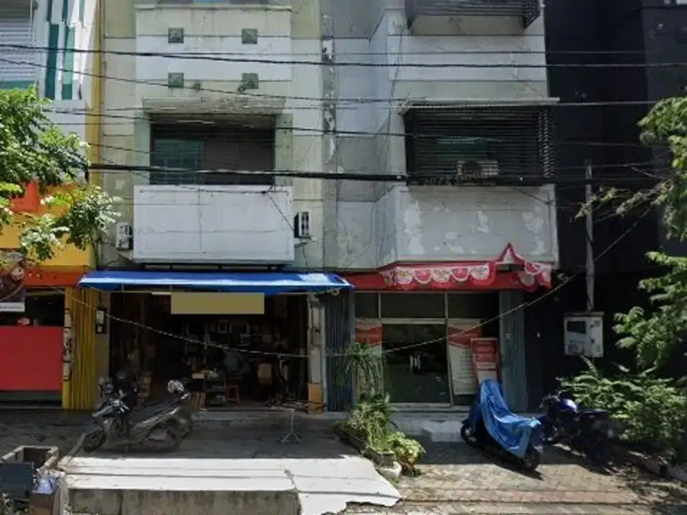 Ruko Klampis 3,5 Lantai Cocok Untuk Usaha, Jalanan Ramai dan Strategis