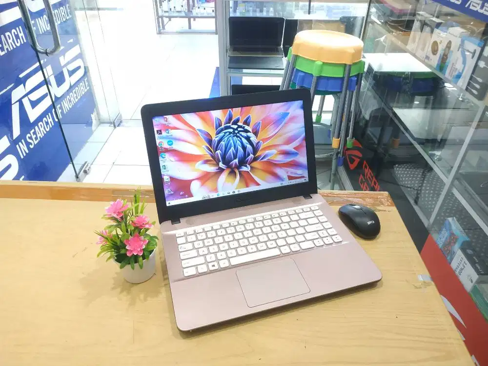 LAPTOP DIJUAL ASUS X441U CORE i3 RAM 4GB HDD 1TB